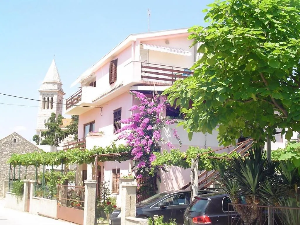 Vacation Apartment In Pakostane With Terrace, Wifi, Washing Machine